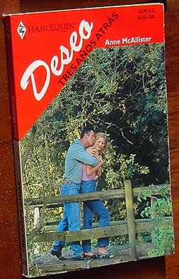 Seller image for Tres Anos Atras (Original title: A Cowboy's Promise) for sale by Rainy Day Paperback