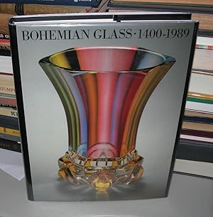 Immagine del venditore per BOHEMIAN GLASS 1400-1989 venduto da Evolving Lens Bookseller