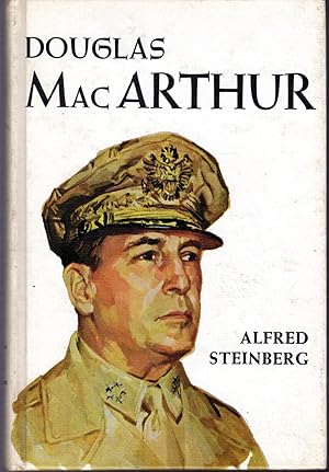 Image du vendeur pour Douglas MacArthur (Lives to Remember Series) mis en vente par Dorley House Books, Inc.