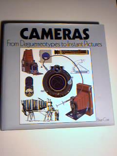 Immagine del venditore per Cameras from Daguerreotypes to Instant Pictures venduto da best books