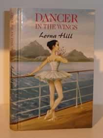 Bild des Verkufers fr Dancer in the Wings zum Verkauf von Alanjo Books