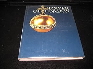 Immagine del venditore per Tower of London venduto da HERB RIESSEN-RARE BOOKS