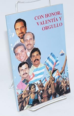 Immagine del venditore per Con Honor Valentia Y Orgullo venduto da Bolerium Books Inc.
