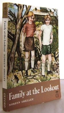 Imagen del vendedor de Family at the Lookout a la venta por Mad Hatter Books