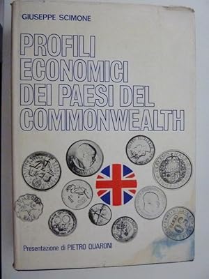 Imagen del vendedor de "PROFILI ECONOMICI DEI PAESI DEL COMMONWEALTH Presentazione di Piero Quadroni" a la venta por Historia, Regnum et Nobilia