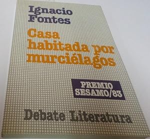 Imagen del vendedor de CASA HABITADA POR MURCIELAGOS Premio Ssamo 1983. a la venta por Librera Hijazo