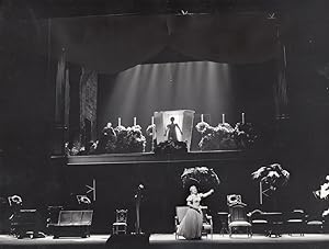 Szenenfoto aus Hoffmanns Erzählungen, Aufführung 1. Jan. 1969 Deutsche Oper Berlin, Thomas Tipton...