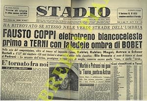 Fausto Coppi elettrotreno biancoceleste primo a Terni con la fedele ombra di Bobet.