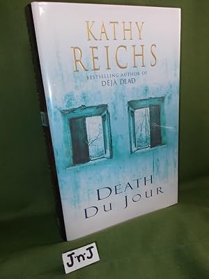 Bild des Verkufers fr Death Du Jour zum Verkauf von Jeff 'n' Joys Quality Books