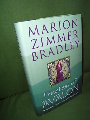 Seller image for Priestess Of Avalon for sale by Jeff 'n' Joys Quality Books