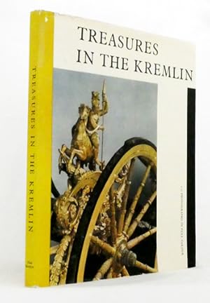 Imagen del vendedor de Treasures In The Kremlin a la venta por Adelaide Booksellers