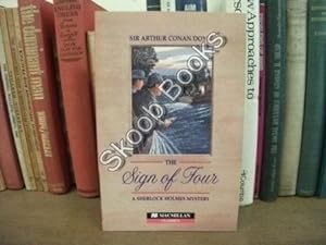 Seller image for The Sign of Four (Macmillan Guided Readers) for sale by PsychoBabel & Skoob Books