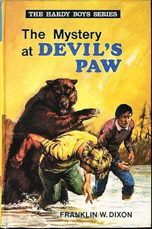 Bild des Verkufers fr THE MYSTERY AT DEVIL'S PAW: The Hardy Boys Series 38. zum Verkauf von Bookfever, IOBA  (Volk & Iiams)