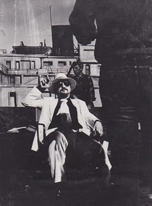 Bild des Verkufers fr Rainer Fassbinder sul set di ?Querelle? zum Verkauf von Libreria Giorgio Maffei
