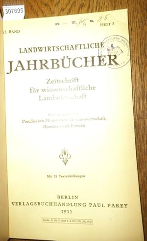 Image du vendeur pour Landwirtschaftliche Jahrbcher. Zeitschrift fr wissenschaftliche Landwirtschaft. 75. Band 1932, Heft 5. Inhalt - Otto Ziegler: Beitrge zur kologie des Hafers. Bayer. Landessaatzuchtanst. (mit 10 Textabb.) / Hermann Ertel: ber die Vernderung der chem. Zusammensetzung der Kartoffelknolle whrend der Lagerung unter bes. Bercks. von Dngung., Sorte und Temperatur. Inst. f. Pflanzenbau der Landw. Hochsch. Berlin (mit 3 Textabb.) / H.F.Krallinger u. M. Chodziesner: Studien ber die Variabilitt der Anlage zur Futterverwertung bei Jungmasthhnchen. Inst. fr Tierzchtung in Tschechnitz (mit 20 Textabb.)/ R. Grtner u. U. Gaede: Einflu der Ftterung von bestrahlter Hefe auf das Wachstum von Mastschweinen. Inst. f. Tierzucht d. Univ. Jena. mis en vente par Antiquariat Carl Wegner