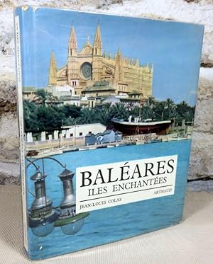 Imagen del vendedor de Balares iles enchantes. a la venta por Latulu