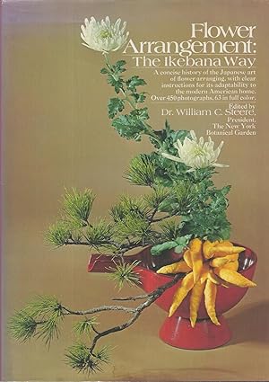 Image du vendeur pour Flower Arrangements: the Ikebana way mis en vente par BYTOWN BOOKERY