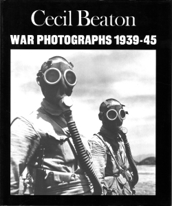 Immagine del venditore per War Photographs 1939 - 45. Foreword by Peter Quennell. Introduction by Gail Buckland. venduto da Antiquariat Weinek