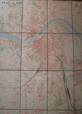 Bild des Verkufers fr Plan von Linz, Mastab 1:15.000. zum Verkauf von Antiquariat Weinek