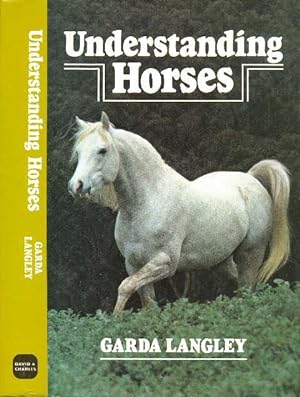 Seller image for UNDERSTANDING HORSES for sale by CHARLES BOSSOM