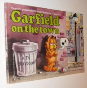 Seller image for Garfield on the Town, A TV Storybook for sale by Bargain Finders of Colorado