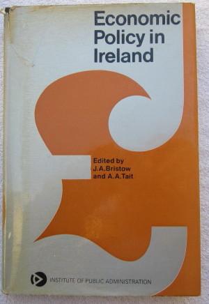 Imagen del vendedor de Economic Policy in Ireland a la venta por Glenbower Books