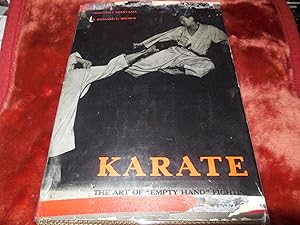 Image du vendeur pour Karate - The Art of "Empty Hand" Fighting mis en vente par Veronica's Books