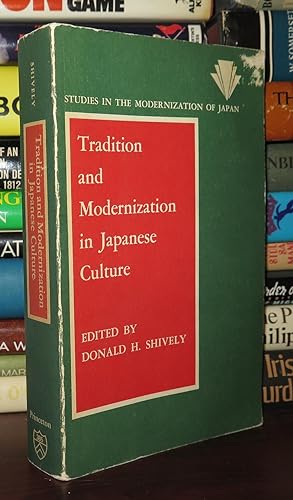 Immagine del venditore per TRADITION AND MODERNIZATION IN JAPANESE CULTURE venduto da Rare Book Cellar