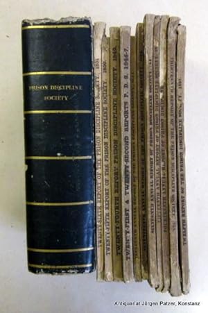 Imagen del vendedor de 1st - 17th, 19th, 21st-22nd (issued together) and 24th - 26th Report (1st: 2nd ed.; 2nd: "Stereotyped"; 3rd: 2nd ed.). Insgesamt 23 (von 29) Berichten in 22 Heften in Sammelband (11) u. Einzelheften (11). Boston, 1827-1851. Mit vielen Ansichten und Grundrissen von Strafanstalten in Holzschnitt. Je ca. 100 - 140 S. Umfang. Pappband d. Zt. (Heft 1-11), die restlichen Hefte in bedruckten Original-Umschlgen, diese angestaubt u. gebrunt, 2 Rcken mit Fehlstellen. a la venta por Jrgen Patzer