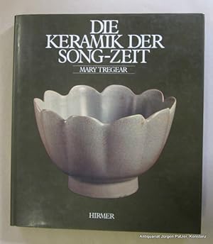 Bild des Verkufers fr Die Keramik der Song-Zeit. Aus dem Englischen von Ulrich Wiesner. Mnchen, Hirmer, 1982. Gr.-4to. Mit zahlreichen, teils ganzseitigen u. farbigen fotografischen Abbildungen. 260 S. Or.-Lwd. mit Schutzumschlag. (ISBN 377743390X). zum Verkauf von Jrgen Patzer