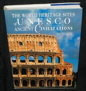 Bild des Verkufers fr The World Heritage Sites of UNESCO. Ancient Civilizations zum Verkauf von Abraxas-libris