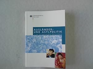 Bild des Verkufers fr Auslnder- und Asylpolitik in der Bundesrepublik Deutschland. zum Verkauf von Antiquariat Bookfarm