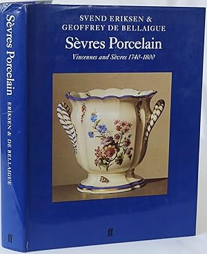 Bild des Verkufers fr Svres porcelain. Vincennes and Svres 1740-1800. London 1987. 4to. 379 Seiten. Mit 160 Abbildungen und 10 Farbtafeln. Orig.-Leinenband mit Schutzumschlag. zum Verkauf von Antiquariat Schmidt & Gnther