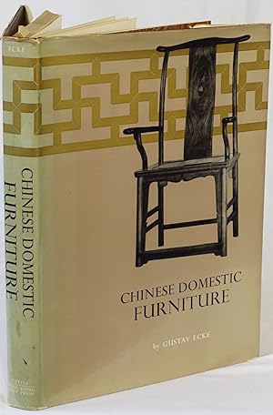 Image du vendeur pour Chinese domestic furniture. Rutland 1962. 4to. 49 Seiten und 161 Tafeln mit zahlreichen Abbildungen. Orig.-Leinenband mit Schutzumschlag. mis en vente par Antiquariat Schmidt & Gnther