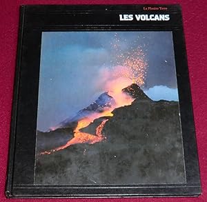 Seller image for LES VOLCANS for sale by LE BOUQUINISTE