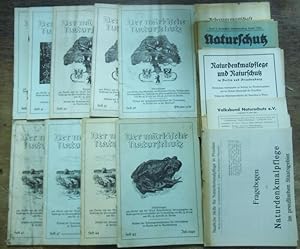 Imagen del vendedor de Naturdenkmalpflege und Naturschutz in Berlin und Brandenburg. - Konvolut mit 32 (von insgesamt 47) Heften. - Enthalten sind die Hefte 2 (Oktober 1929), 5 (Juli 1930), 9 (7/1931), 10 (10/1931), 11 (Januar 1932), 13 (7/1932), 14 (10/1932), 18 (10/1933), 20 (April 1934), 21 (7/1934), 23 (1/1935), 24 (4/1935), 25 (7/1935), 26 (10/1935), 28 ( April 1936), 29 (juli 1936), 30 (10/1936), 31 (1/1937), 32 (4/1937), 33 (7/1937), 34 (10/1937). Dann die Hefte 35 (1/1938), 36 (4/1938), 38 (10/1938), 39 (4/1939), 40 (7/1939), 41 (10/1939), 42 (4/1940), 43 (7/1940), 44 (10/1940), 45 (4/1941) und 47 (10/1941). --- a la venta por Antiquariat Carl Wegner