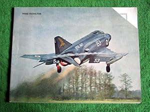 Bild des Verkufers fr RNAS YEOVILTON, Royal Naval Air Station 1970 - 71. (80 Pg brochure). zum Verkauf von Tony Hutchinson