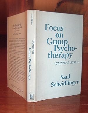 Imagen del vendedor de Focus on Group Psychotherapy: Clinical Essays a la venta por Friendly Used Books