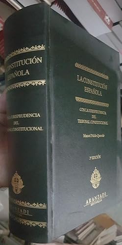 Imagen del vendedor de La Constitucin espaola. Con la Jurisprudencia del tribunal Constitucional. 3? edicin a la venta por Librera La Candela