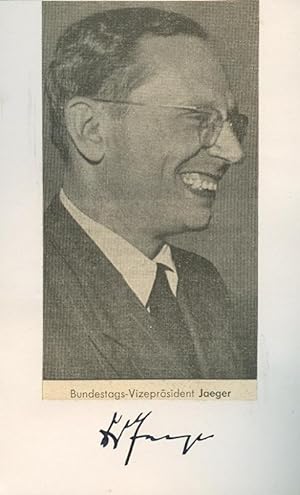 Immagine del venditore per Albumblatt mit eigenh. U. ( Dr. Jaeger") und alt montiertem Portrait (Zeitungsausschnitt). venduto da Kotte Autographs GmbH