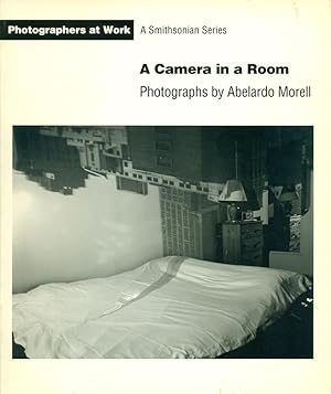 Imagen del vendedor de CAMERA IN A ROOM : Photographs By Abelardo Morell : Photographers at Work, Smithsonian Series a la venta por 100POCKETS