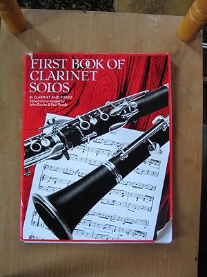 Imagen del vendedor de First Book of Clarinet Solos - Bb Clainet and Piano a la venta por EbenezerBooks