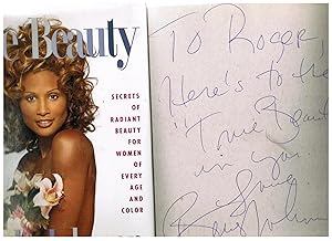 Image du vendeur pour True Beauty: Secrets of Radiant Beauty for Women of Every Age and Color mis en vente par Ocean Tango Books