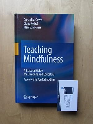 Bild des Verkufers fr Teaching Mindfulness - A Practical Guide for Clinicians and Educators zum Verkauf von Bookstore-Online