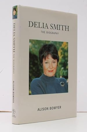 Immagine del venditore per Delia Smith. The Biography. NEAR FINE COPY IN UNCLIPPED DUSTWRAPPER venduto da Island Books