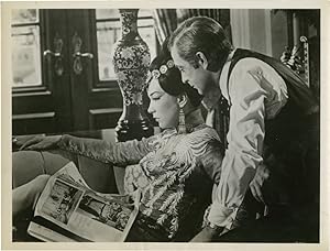 Image du vendeur pour Gambit (Original photograph from the 1966 film) mis en vente par Royal Books, Inc., ABAA