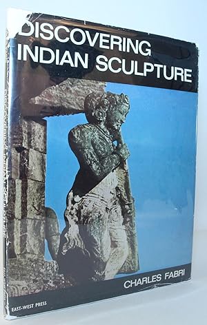 Image du vendeur pour DISCOVERING INDIAN SCULPTURE by Fabri, Charles mis en vente par Flamingo Books