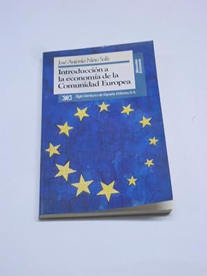 Seller image for INTRODUCCION A LA ECONOMIA DE LA COMUNIDAD EUROPEA. for sale by Librera J. Cintas