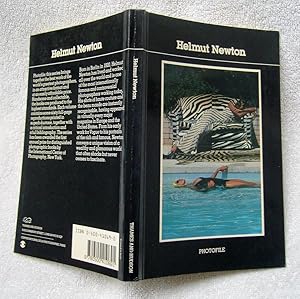 Image du vendeur pour Helmut Newton mis en vente par La Social. Galera y Libros