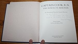 Bild des Verkufers fr Captain Cook RN, The Resolute Mariner. zum Verkauf von Fountain Books (Steve Moody)